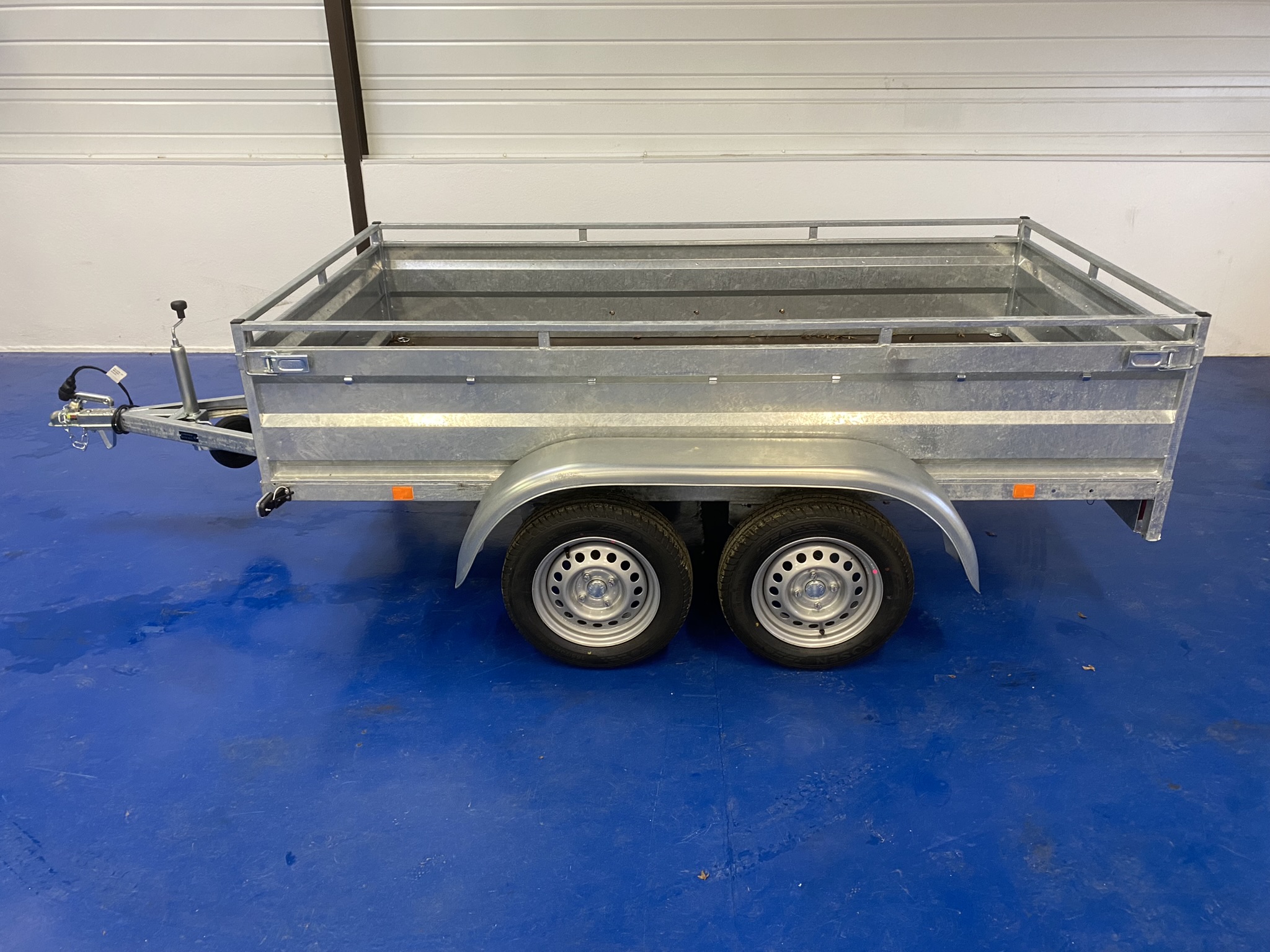 REMORQUE ERDE MARQUE FRANCAISE 2 ESIEUX 750KG